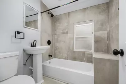 8030 S Constance Avenue, Chicago, IL 60617 - Photo 19