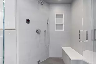 1121 W Drummond Pl, Chicago, IL 60614 - Photo 25