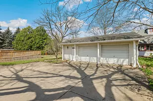 309 E 3rd St, Sandwich, IL 60548 - Photo 27