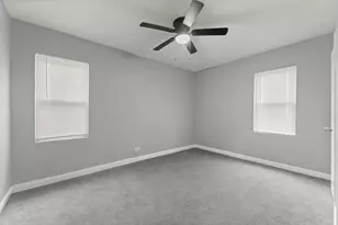 12044 S Perry Ave, Chicago, IL 60628 - Photo 15