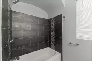 12044 S Perry Ave, Chicago, IL 60628 - Photo 13