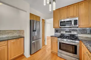 1100 Lockwood Dr, Buffalo Grove, IL 60089 - Photo 13