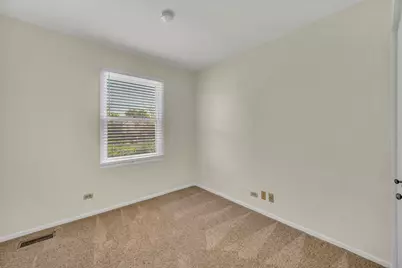 1100 Lockwood Drive, Buffalo Grove, IL 60089 - Photo 19