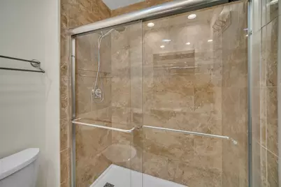 1100 Lockwood Drive, Buffalo Grove, IL 60089 - Photo 21