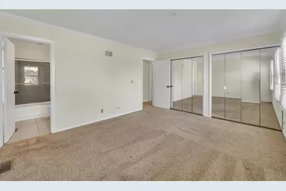 1100 Lockwood Drive, Buffalo Grove, IL 60089 - Photo 23