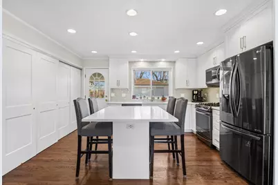 7441 Lake Street, Morton Grove, IL 60053 - Photo 7