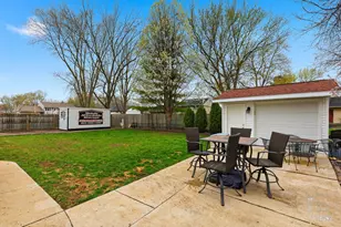 209 Meadows Rd S, Bourbonnais, IL 60914 - Photo 19