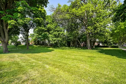 82 Gray Street, Saint Charles, IL 60174 - Photo 1