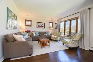 349 Blackhawk Rd, Riverside, IL 60546 - Photo 5