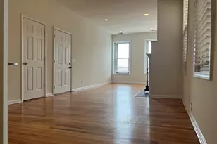 900 N Ashland Ave, Chicago, IL 60622 - Photo 13