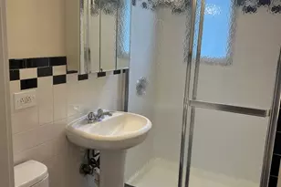 900 N Ashland Ave, Chicago, IL 60622 - Photo 11