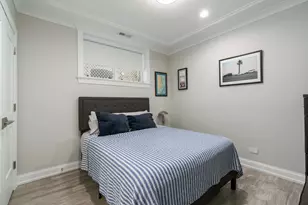 729 W Barry Ave, Chicago, IL 60657 - Photo 25