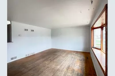 8574 W 73rd Place, Justice, IL 60458 - Photo 9