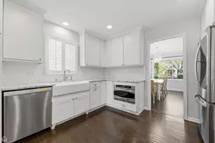 2015 Hollywood Ct, Wilmette, IL 60091 - Photo 9