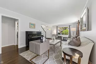 2015 Hollywood Ct, Wilmette, IL 60091 - Photo 7