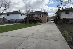 18052 Soleri Dr, Country Club Hills, IL 60478 - Photo 23