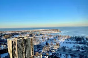 655 W Irving Park Rd, Chicago, IL 60613 - Photo 13