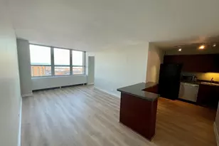 655 W Irving Park Rd, Chicago, IL 60613 - Photo 3