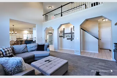 415 Kingsport Drive, Gurnee, IL 60031 - Photo 7