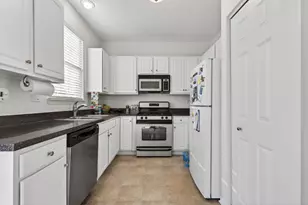 4329 Timber Ridge Ct, Joliet, IL 60431 - Photo 13