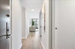 3660 N Lake Shore Dr, Chicago, IL 60613 - Photo 3