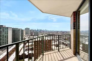 3660 N Lake Shore Dr, Chicago, IL 60613 - Photo 15