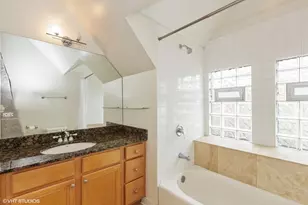 2308 N Southport Ave, Chicago, IL 60614 - Photo 13