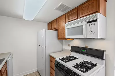 169 E Palatine Road #E, Palatine, IL 60067 - Photo 5