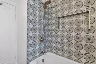 11207 S Emerald Ave, Chicago, IL 60628 - Photo 19