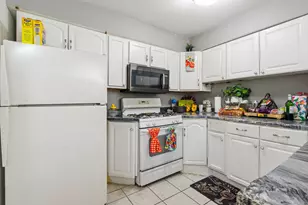 4521 Provincetown Dr, Country Club Hills, IL 60478 - Photo 3