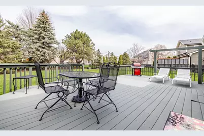 381 Millington Lane, Aurora, IL 60504 - Photo 27