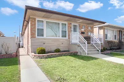 11046 S Ewing Avenue, Chicago, IL 60617 - Photo 1