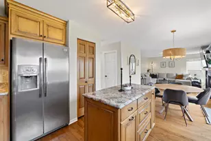 5515 Chancery Way, Lake in the Hills, IL 60156 - Photo 9