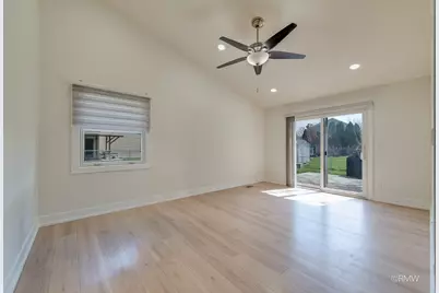 359 Chaparral Circle, Elgin, IL 60120 - Photo 13