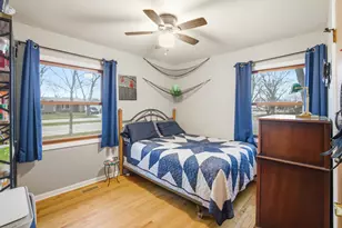 201 W Streamwood Blvd, Streamwood, IL 60107 - Photo 9