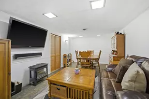 201 W Streamwood Blvd, Streamwood, IL 60107 - Photo 13