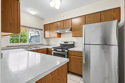 202 Shadybrook Lane, Aurora, IL 60504 - Photo 5