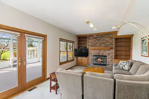 160 Brentwood Trail, Elgin, IL 60120 - Photo 15