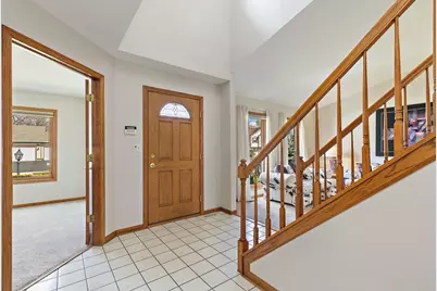 160 Brentwood Trail, Elgin, IL 60120 - Photo 5