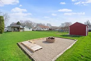 936 Suzy St, Lake Holiday, IL 60548 - Photo 31