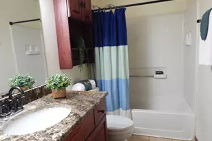 409 E Victoria Cir, North Aurora, IL 60542 - Photo 17