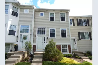 409 E Victoria Circle #409, North Aurora, IL 60542 - Photo 1