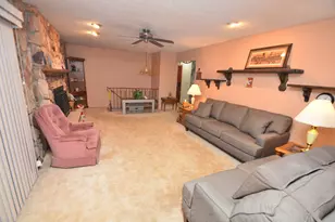 2940 Imperial Oaks Dr, Rockford, IL 61114 - Photo 9