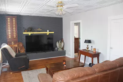 216 S Grant Street, Clifton, IL 61727 - Photo 5