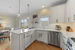 216 N Addison Ave, Elmhurst, IL 60126 - Photo 11