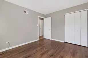 8125 W Norwood Dr, Frankfort, IL 60423 - Photo 17