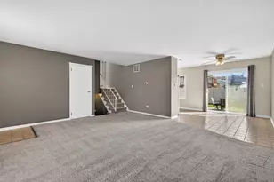 8125 W Norwood Dr, Frankfort, IL 60423 - Photo 7