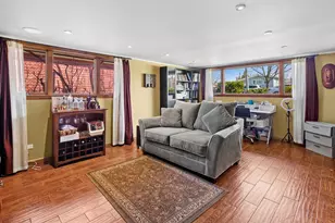 2664 S Craig Dr, Des Plaines, IL 60018 - Photo 13