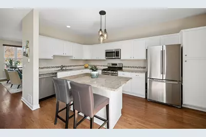 2715 Langley Circle, Glenview, IL 60026 - Photo 7