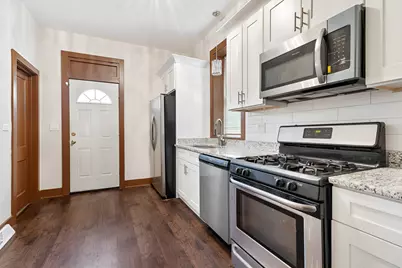 12120 S Parnell Avenue, Chicago, IL 60628 - Photo 11